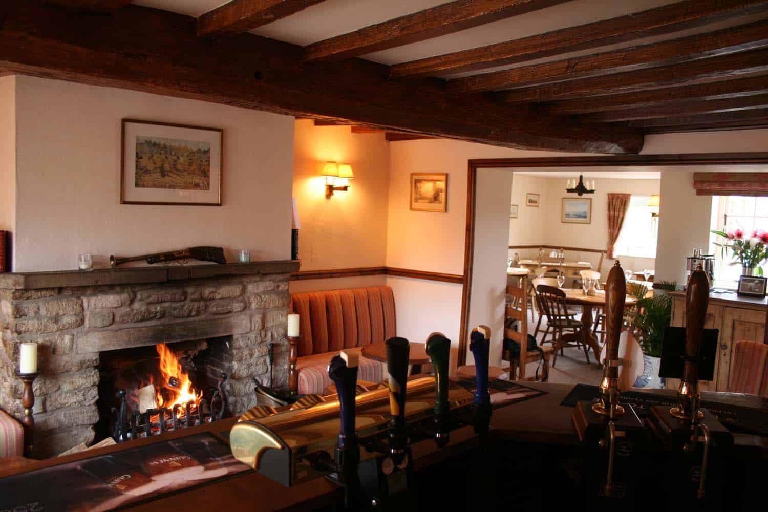 Cholmeley arms bar